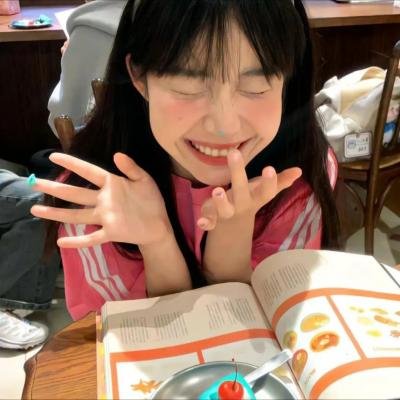 四个毕业生